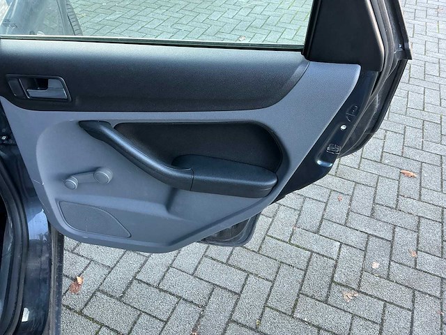 2008 ford focus wagon personenauto (62-gpd-4) - afbeelding 28 van  46
