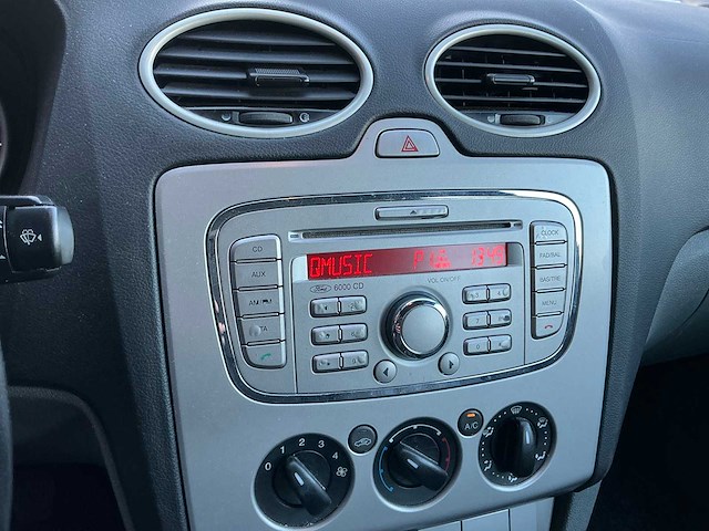 2008 ford focus wagon personenauto (62-gpd-4) - afbeelding 37 van  46