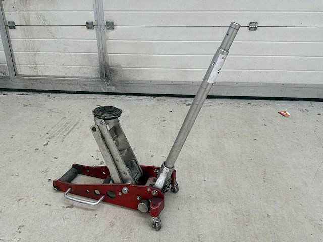 2008 garagekrik 1500kg - afbeelding 1 van  4