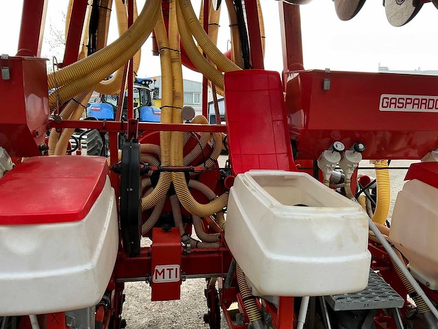 2008 gaspardo mti 3 punts gedragen mais zaaimachine 12 rij - afbeelding 3 van  30