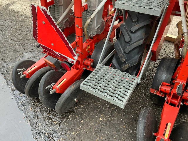 2008 gaspardo mti 3 punts gedragen mais zaaimachine 12 rij - afbeelding 21 van  30