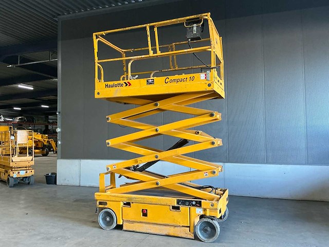 2008 haulotte compact 10 hoogwerker - afbeelding 8 van  19