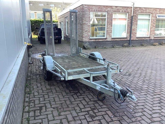 2008 hoka aanhangwagen - afbeelding 1 van  4