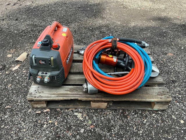 2008 holmatro dpu 31 pc bevrijdingsunit hydraulische pers - afbeelding 2 van  2