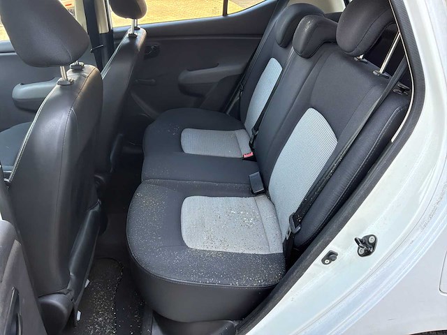 2008 hyundai i10 1.25i active personenauto - afbeelding 9 van  27