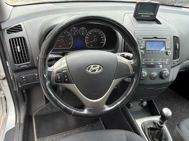 2008 hyundai i30 cw 1.6i dynamic personenauto - afbeelding 3 van  27