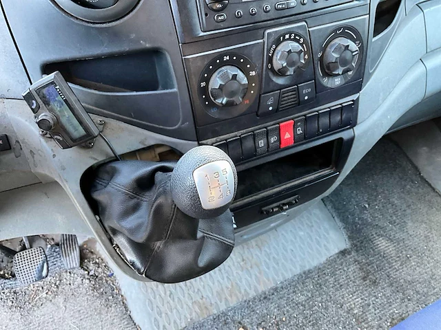 2008 iveco daily 35c12v bedrijfswagen 3-vnf-83 - afbeelding 27 van  42