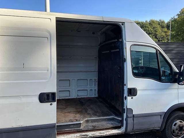 2008 iveco daily 35c12v bedrijfswagen 3-vnf-83 - afbeelding 31 van  42