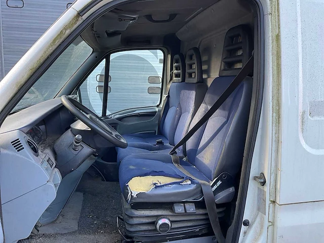 2008 iveco daily 35c12v bedrijfswagen 3-vnf-83 - afbeelding 18 van  37