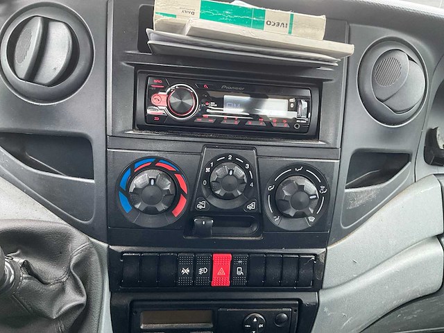 2008 iveco daily bedrijfswagen 21-vvf-7 - afbeelding 18 van  38