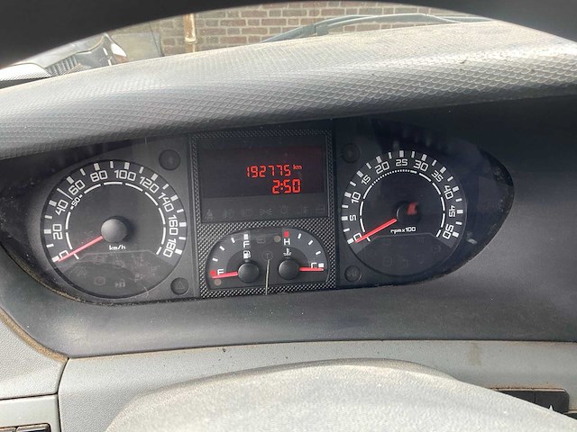 2008 iveco daily daily 29 l 12v 300 h2 l bedrijfswagen l1h1 - afbeelding 10 van  29