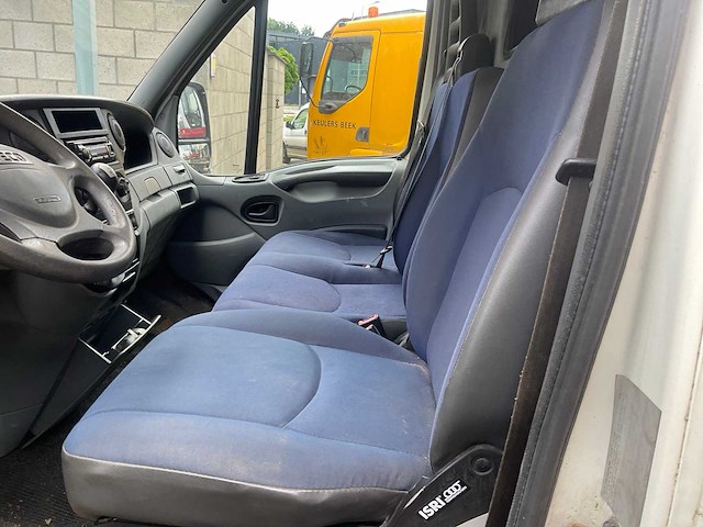 2008 iveco daily daily 29 l 12v 300 h2 l bedrijfswagen l1h1 - afbeelding 16 van  29