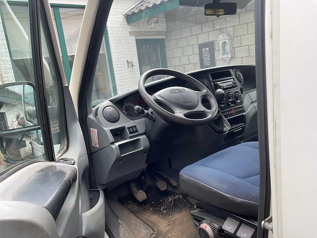 2008 iveco daily daily 29 l 12v 300 h2 l bedrijfswagen l1h1 - afbeelding 8 van  29