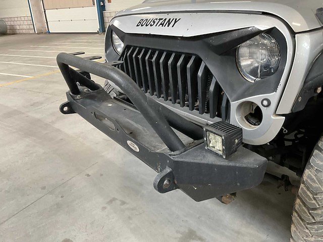 2008 jeep wrangler sahara 4x4 personenauto - afbeelding 14 van  27