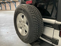 2008 jeep wrangler sahara 4x4 personenauto - afbeelding 17 van  27