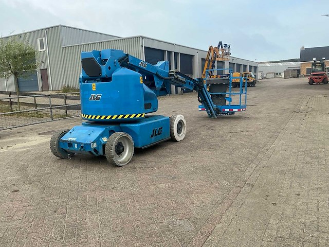 2008 jlg e400ajpn hoogwerker - afbeelding 13 van  17