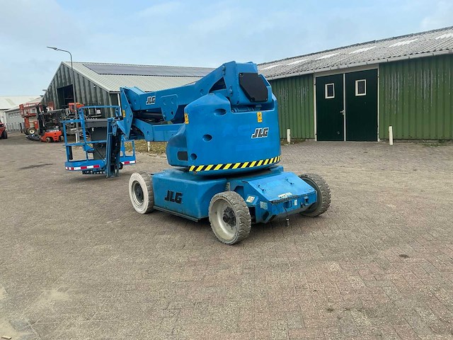 2008 jlg e400ajpn hoogwerker - afbeelding 14 van  17