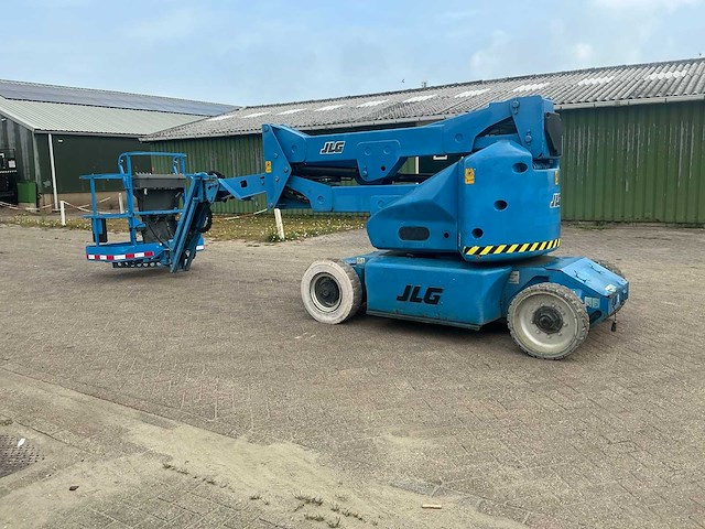 2008 jlg e400ajpn hoogwerker - afbeelding 15 van  17