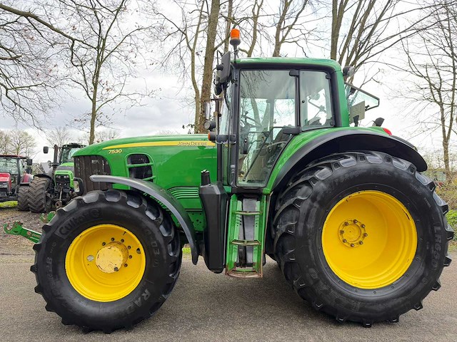2008 john deere 7530 vierwielaangedreven landbouwtractor - afbeelding 10 van  13
