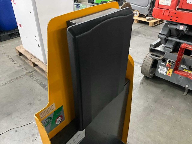 2008 jungheinrich ezs 130 industriële trekker - afbeelding 11 van  12