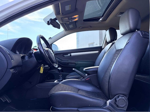 2008 kia pro_cee'd xtra personenauto - afbeelding 17 van  17