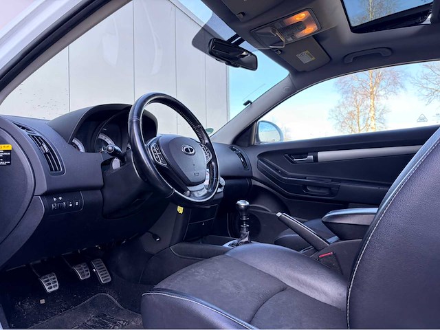 2008 kia pro_cee'd xtra personenauto - afbeelding 9 van  10