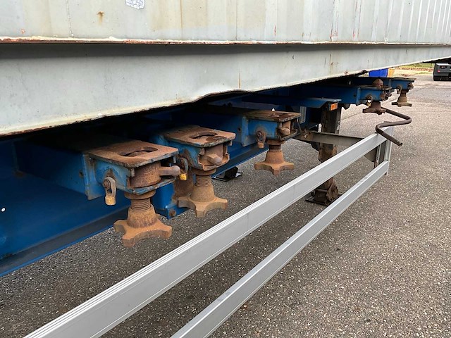 2008 krone sd27 container chassis met 40ft container - afbeelding 17 van  29
