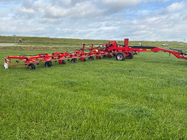 2008 kuhn 17002 schudder - afbeelding 13 van  27