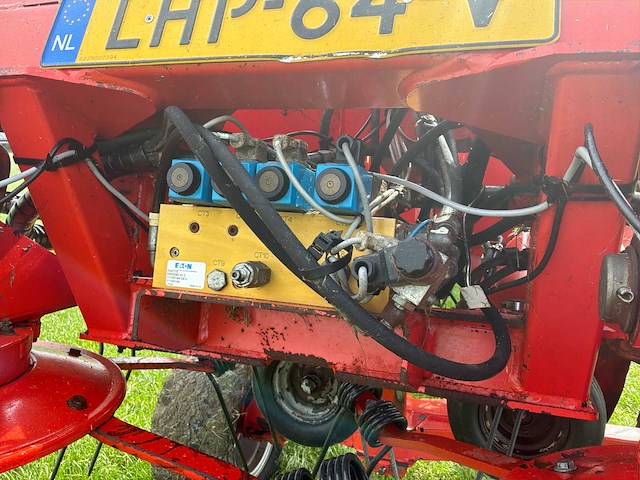 2008 kuhn 17002 schudder - afbeelding 4 van  26