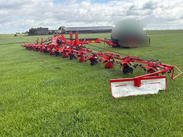 2008 kuhn 17002 schudder - afbeelding 1 van  26