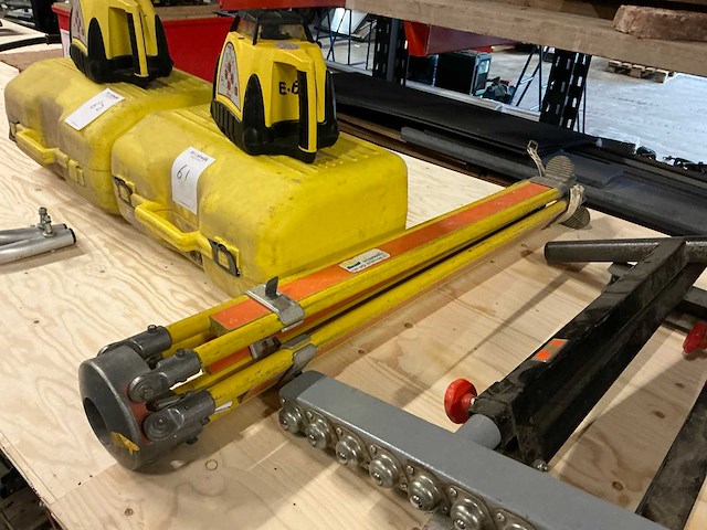 2008 leica rugby 200 bouwlaser met statief - afbeelding 2 van  4