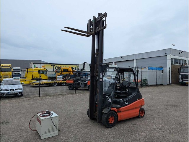 2008 linde e30 vorkheftruck - afbeelding 11 van  21