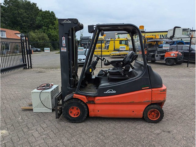 2008 linde e30 vorkheftruck - afbeelding 21 van  21