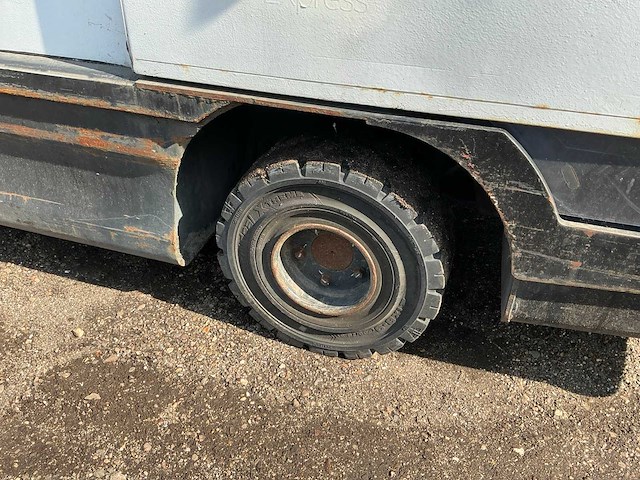 2008 linde p250 industriële trekker - afbeelding 4 van  37