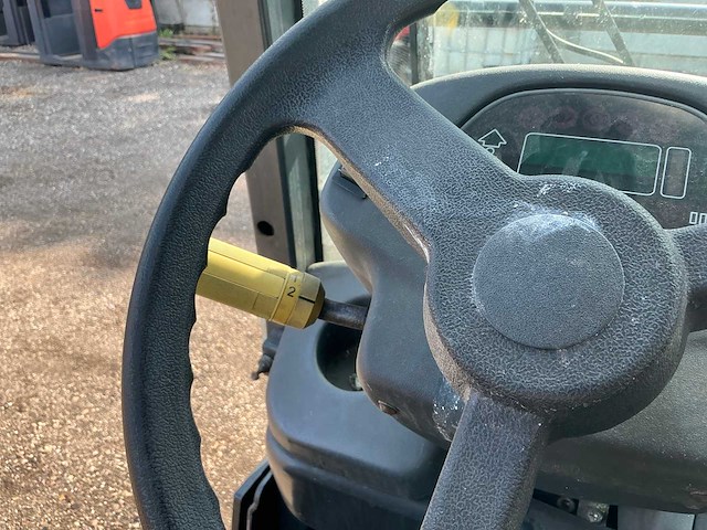 2008 linde p250 industriële trekker - afbeelding 15 van  37