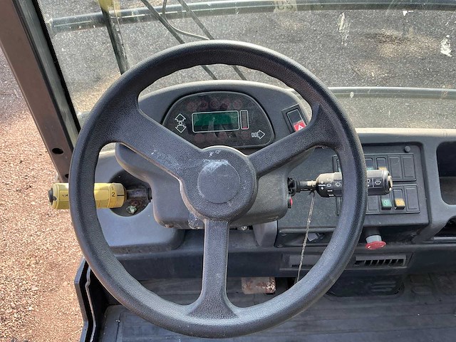 2008 linde p250 industriële trekker - afbeelding 17 van  37