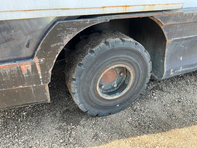 2008 linde p250 industriële trekker - afbeelding 37 van  37