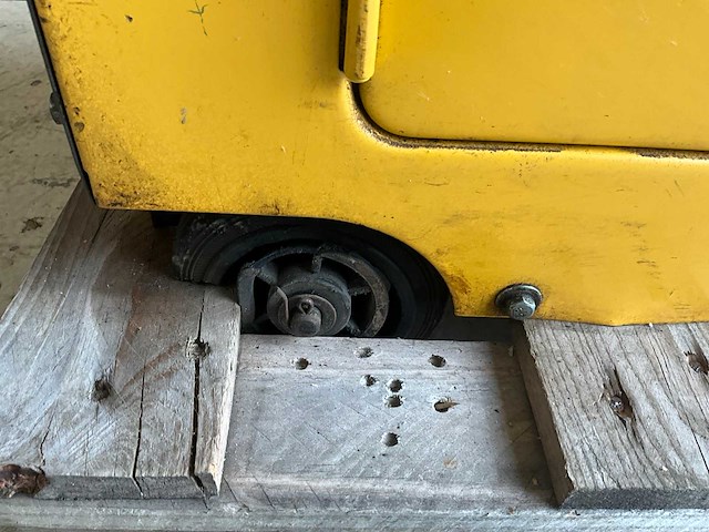 2008 load up 75050 dieselaggregaat - afbeelding 7 van  8