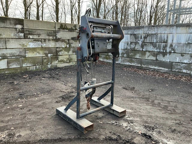 2008 manitou 3t lier voorzetapparatuur - afbeelding 8 van  12