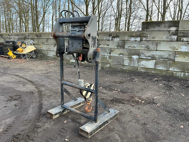 2008 manitou 3t lier voorzetapparatuur - afbeelding 10 van  12