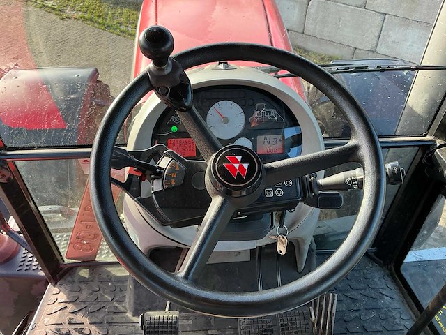 2008 massey ferguson - 8470 dyna vt - vierwielaangedreven landbouwtractor - afbeelding 17 van  42
