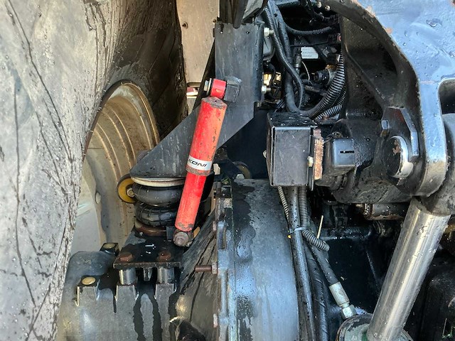 2008 massey ferguson - 8470 dyna vt - vierwielaangedreven landbouwtractor - afbeelding 27 van  42