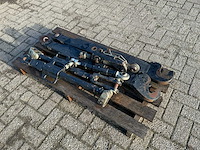 2008 massey ferguson - 8470 dyna vt - vierwielaangedreven landbouwtractor - afbeelding 30 van  42