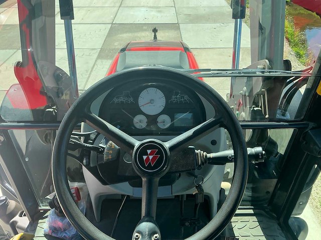 2008 massey ferguson 6470 vierwielaangedreven landbouwtractor - afbeelding 6 van  12