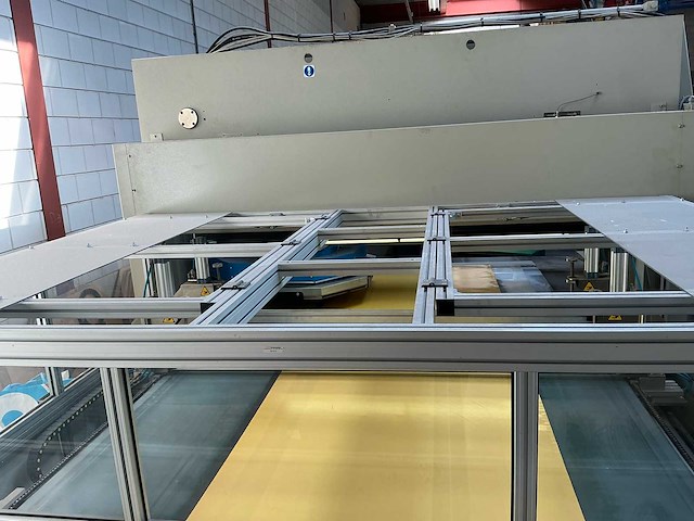 2008 mav 8 semi-automatische stansmachine - afbeelding 3 van  21