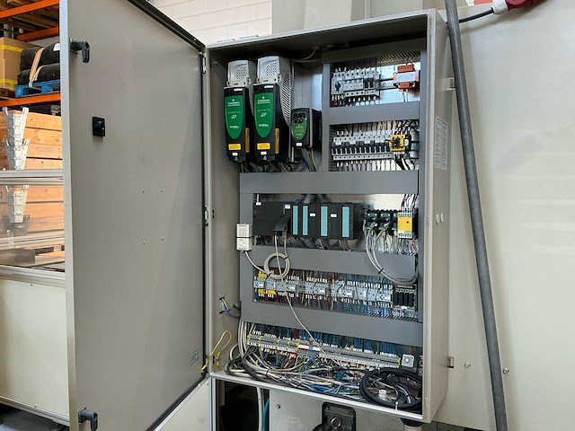 2008 mav 8 semi-automatische stansmachine - afbeelding 7 van  21