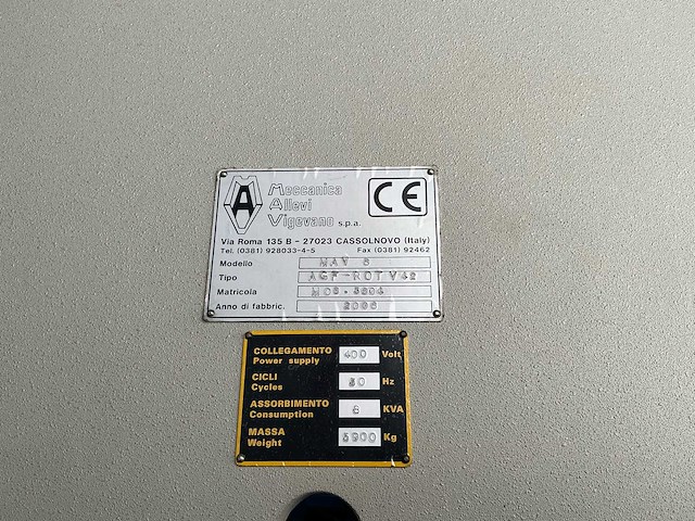 2008 mav 8 semi-automatische stansmachine - afbeelding 9 van  21