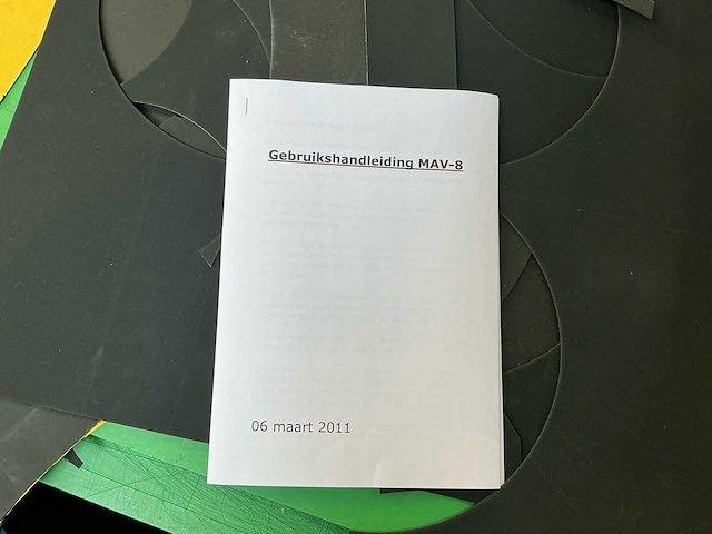 2008 mav 8 semi-automatische stansmachine - afbeelding 11 van  21