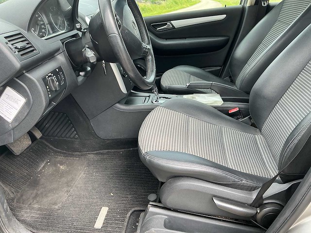 2008 mercedes-benz a-klasse 170 avantgarde personenauto - afbeelding 17 van  43