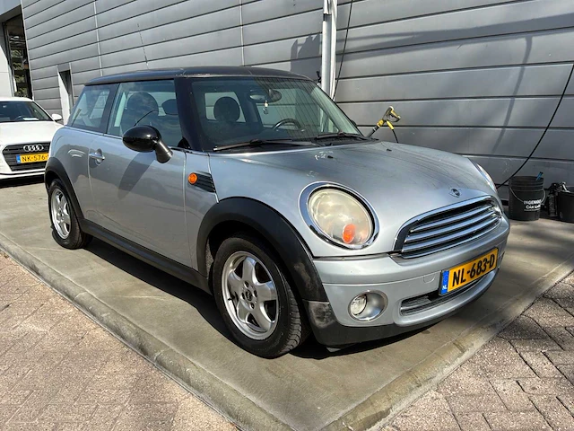 2008 mini 3-deurs 1.4 one personenauto - afbeelding 19 van  25